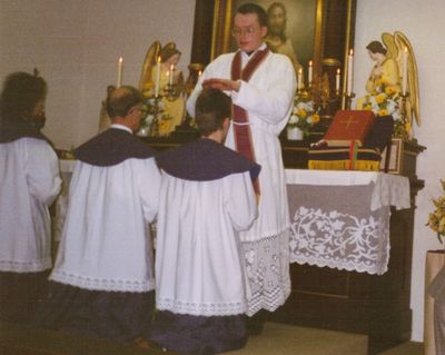 Pater Rolf Lingen Primizsegen 1996 in
      Karlsruhe