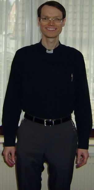 Pater Rolf Hermann Lingen,
        01.03.2010